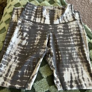 SAVVI Leggings Small